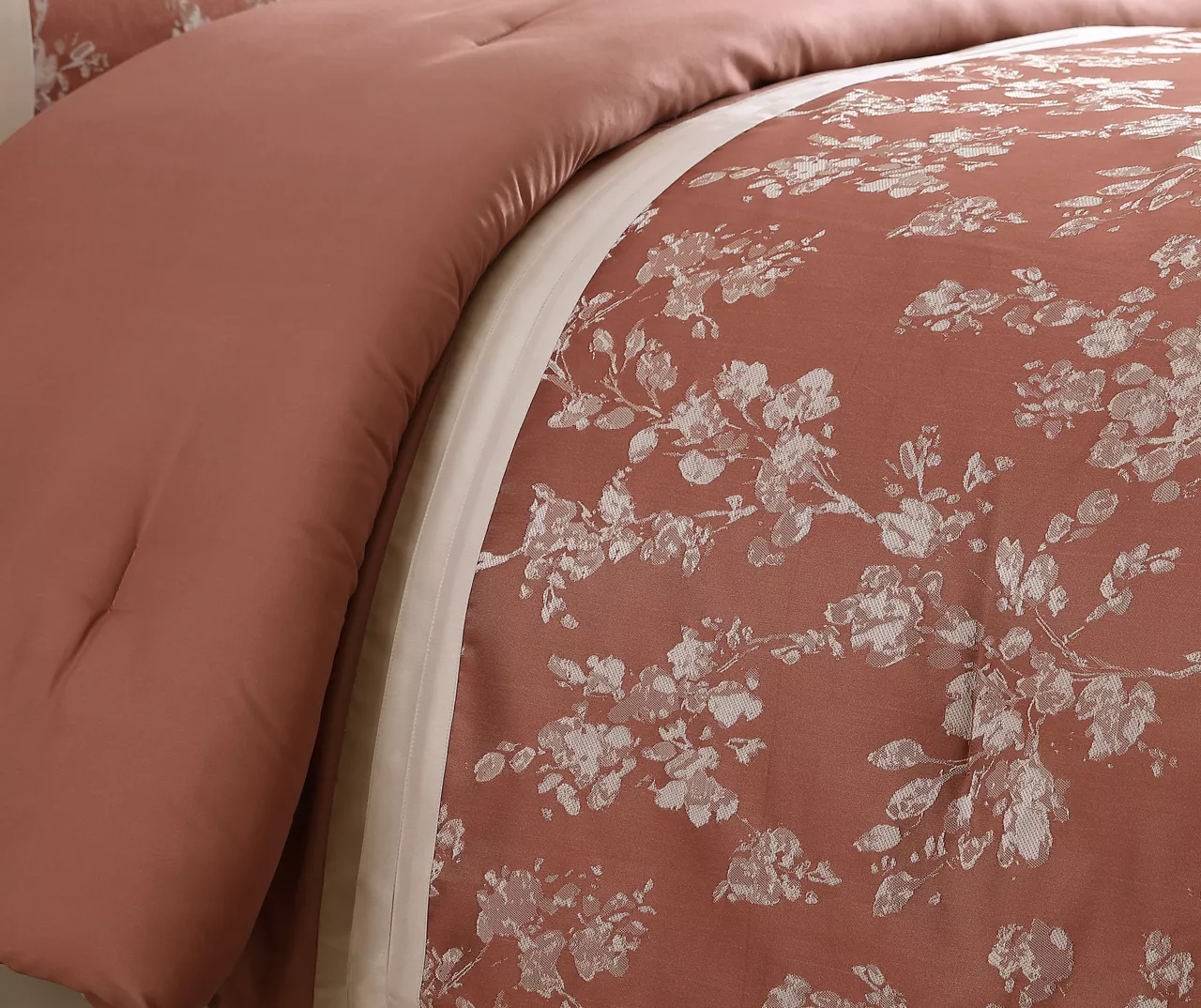 Broyhill Kirkwale Rust Floral Jacquard 8-Piece Comforter Set 7 Broyhill Kirkwale Rust Floral Jacquard 8-Piece Comforter Set - Image 7