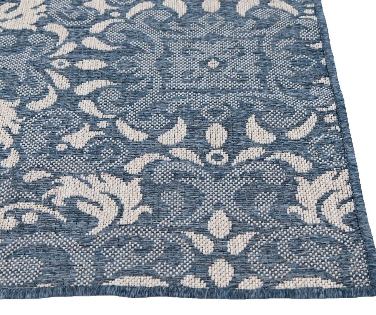 Broyhill Sandpointe Cobalt & Ecru Damask Outdoor Area Rug 2 Broyhill Sandpointe Cobalt & Ecru Damask Outdoor Area Rug - Image 2