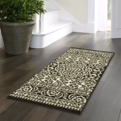Broyhill Black & White Ornate Fascination Accent Rug -Big Lots Shop 810557659 11